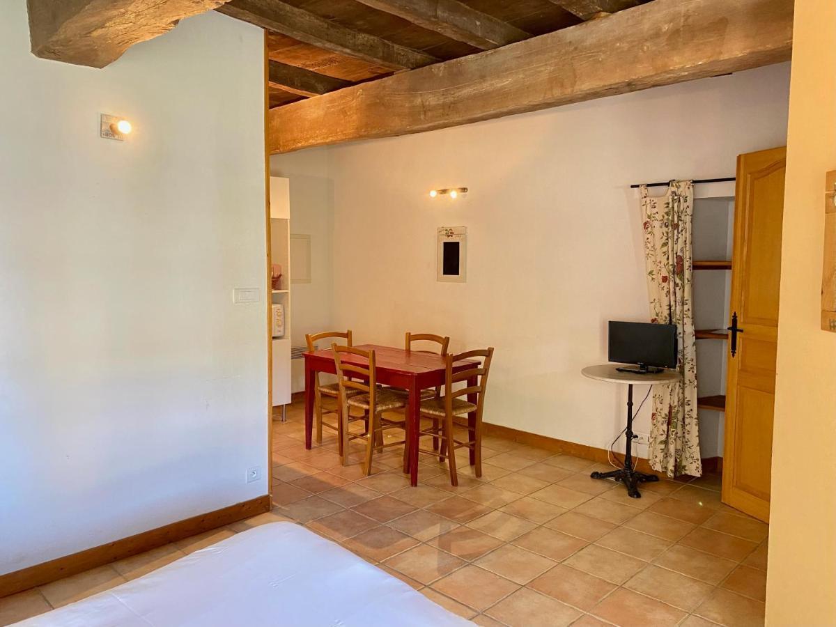 Domaine De La Laigne - Spa Asnieres-la-Giraud Экстерьер фото